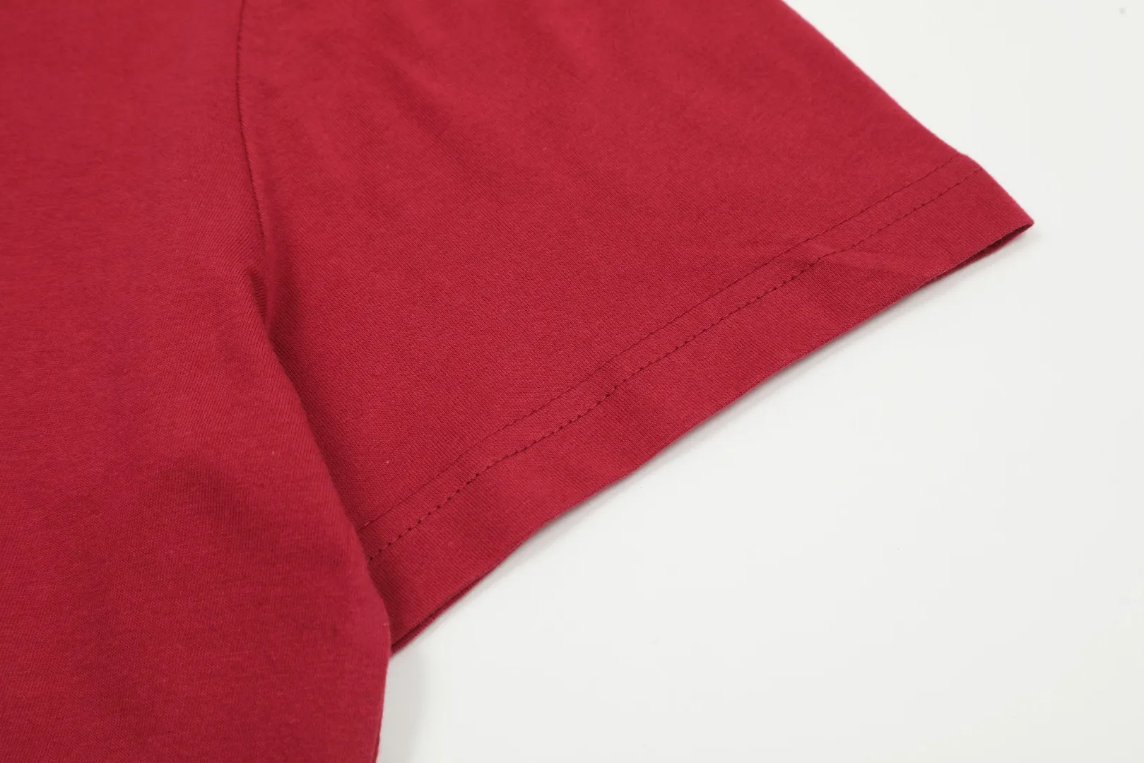 🅿️116 "Top quality" Style number: DS003# (not off the shelves all year round) [Ralph Lauren classic pony embroidered round neck basic short sleeves] ✅Ralph Lauren Ralph Lauren classic basic versatile round neck short sleeves ✅Main supplier platform live broadcast Wholesale entities Replenish when out of stock Not off the shelves ✅ZP quality 1:1 version Scan the code to enter the GF website Z cabinet quality ✅26 pieces of 180g hydrophilic toner 100% cotton fabric, comfortable and soft, strong breathability, high-end, cost-effective, good quality needless to say ✅Restore the original version, the maximum size can be worn up to 210 pounds, loose, comfortable and stress-free ✅Work wear, life wear, suitable for various occasions, must-have recommendation for couples Size: Powder white dark gray blue label light gray white label